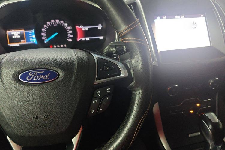 Used Ford Edge 2016 EcoBoost 245 Two-Wheel-Drive Titanium 7-Seater