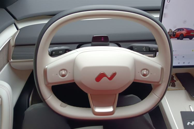 Used ONVO L60 2024 60 kWh Rear-Drive Version
