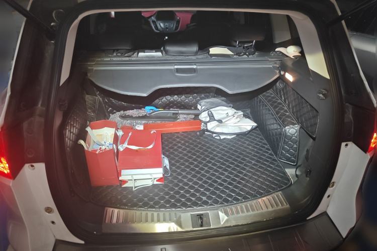 Used Ford Kuga 2015 1.5L GTDi Two-Wheel Drive Fashion Edition Trunk