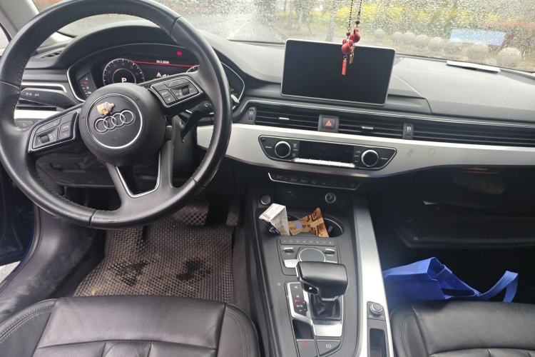 Used Audi A4L 2019 40 TFSI Fashion Edition China VI Emission Standard