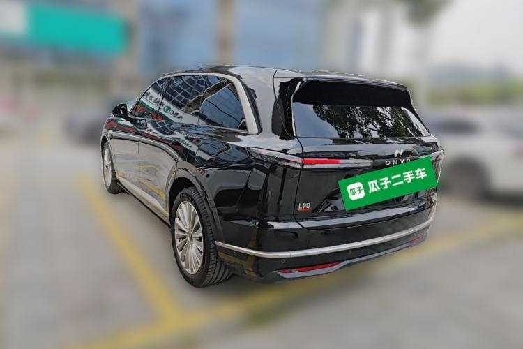 Used ONVO Luxeed L90 2025 Model—Ultra Six-Seater Version
