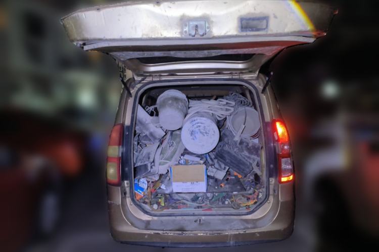 Used Wuling Hongguang 2010 1.4L Standard Version Trunk