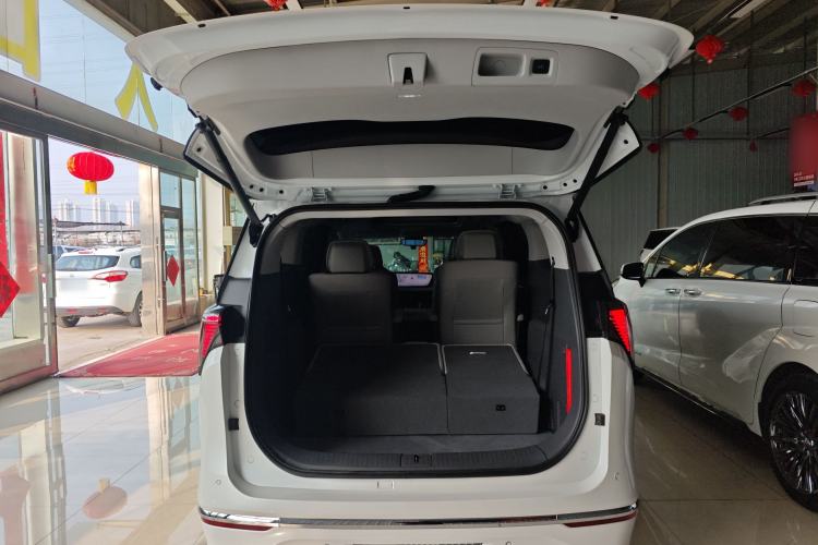 Used Buick GL8 2025 Lu Zun Deluxe Edition Trunk