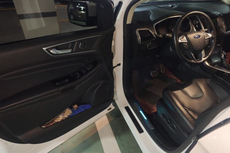 Used Ford Edge 2016 EcoBoost 245 Four-Wheel Drive Titanium 7-Seater
