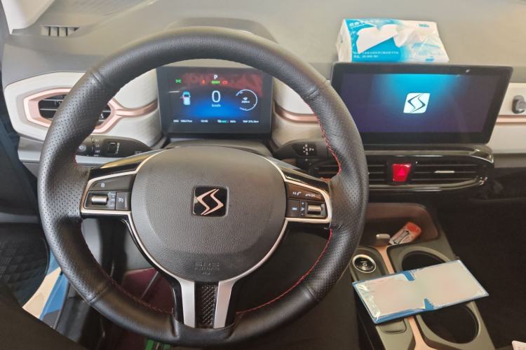 Used SOL E10X 2021 302 km Range Fashion Edition 31.4 kWh