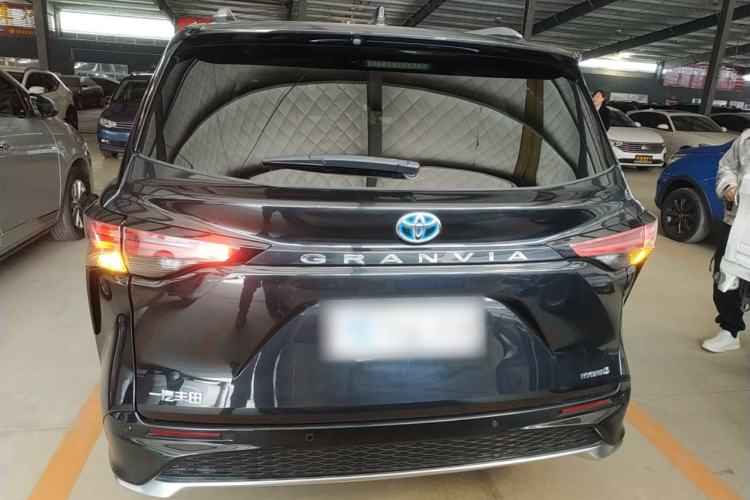 Used Toyota Granvia 2023 2.5L Hybrid Prestige PLUS Edition Rear