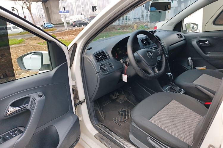 Used Volkswagen Polo 2016 1.4L Automatic Trendy Model
