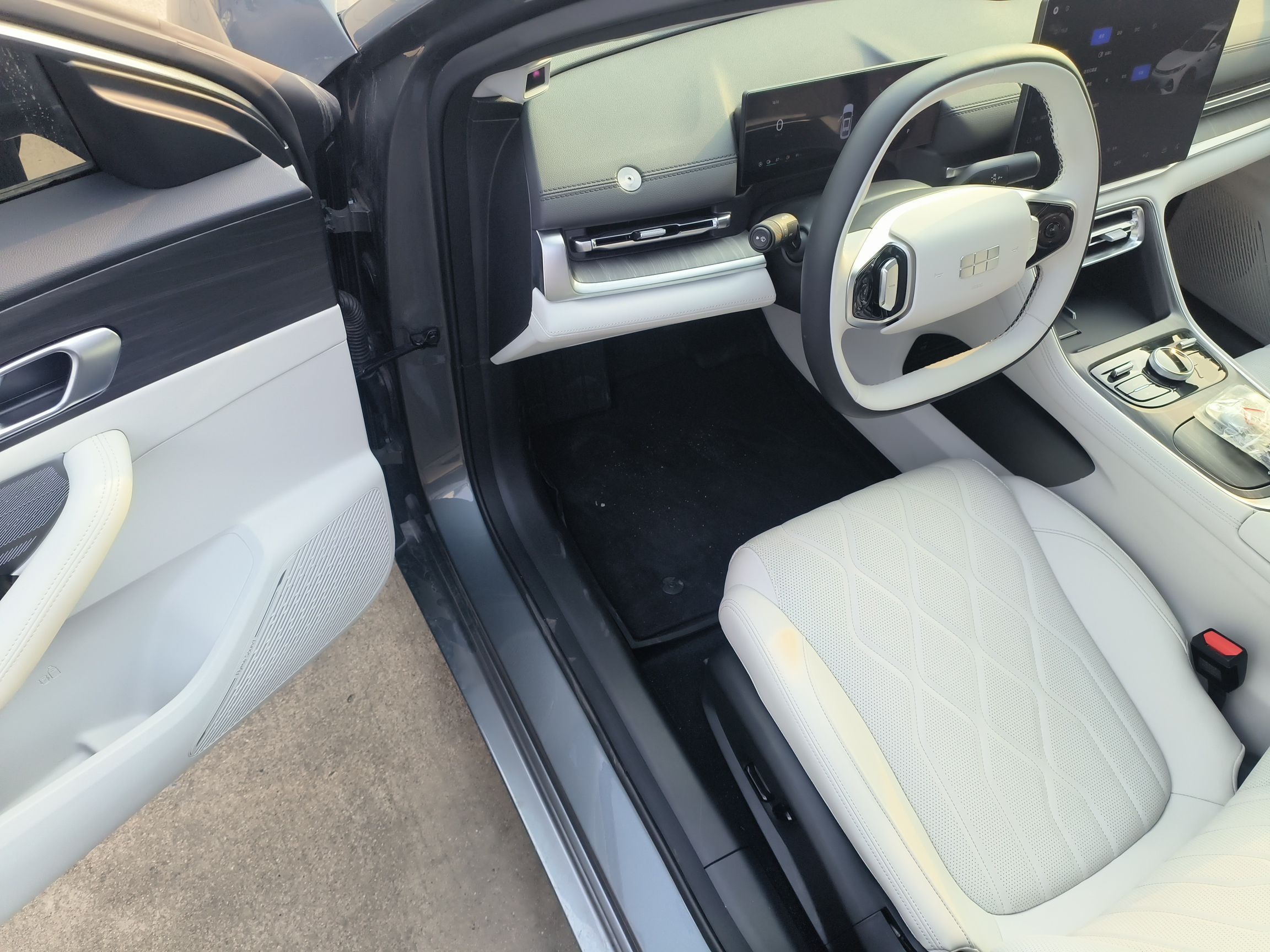 Geely Galaxy A7 2025 Model EM-i 150km Starship Edition — снимка 18