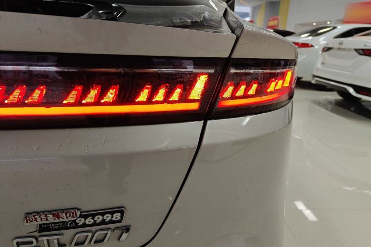 Used Dongfeng eπ eπ007 2025 Model Pure-Electric 565 All-Wheel-Drive Max Leading Edition Exterior 3