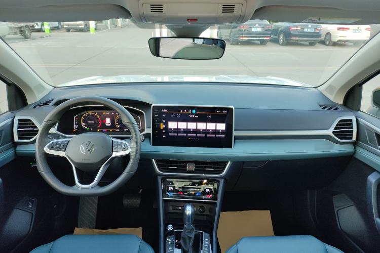 Used Volkswagen Tharu 2024 300TSI Two-Wheel-Drive Moon Luxury Edition
