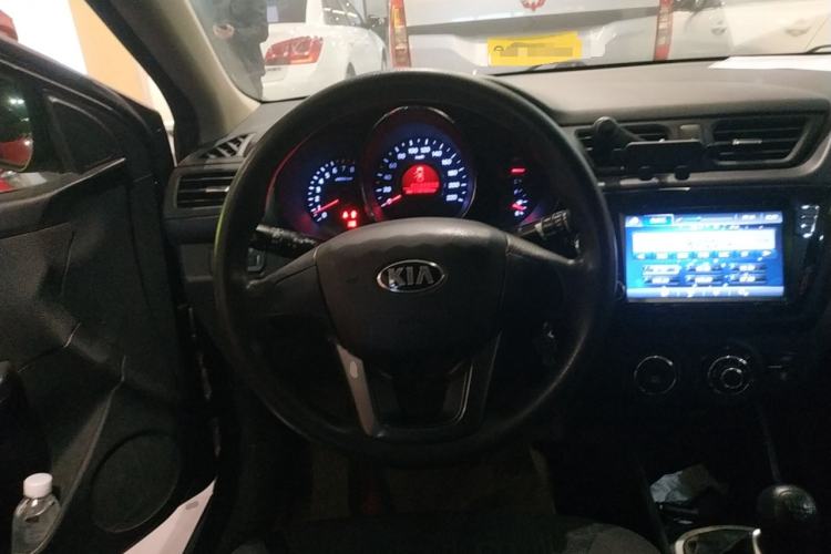 Used Kia K2 2012 Sedan 1.4L MT TOP Commemorative Edition
