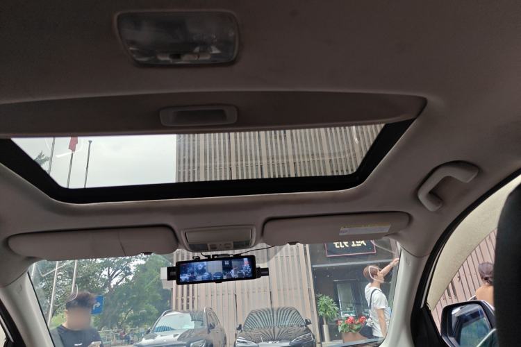 Used Honda CR-V 2013 2.4L four-wheel drive luxury version Headliner