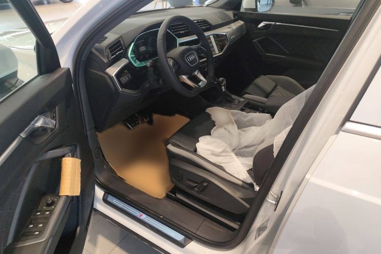 Used Audi Q3 2025 quattro 45th Anniversary Edition 40TFSI Fashionable and Dynamic Model