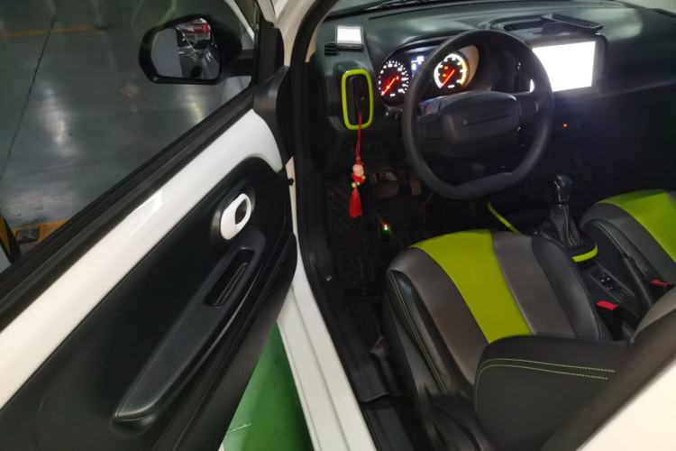 Used Roewe Clever 2021 302 km New Four-Seater Super-Efficient Version Driver Seat