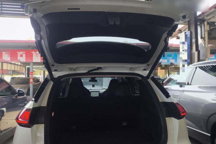 Used XPeng G3 2022 G3i 520N+ Trunk