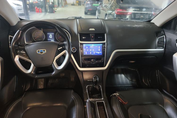 Used Geely Auto Emgrand 2016 Sedan 1.5L Manual Upward Edition Center Console