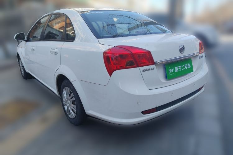 Used Buick Excelle 2015 1.5L Automatic Classic Model
