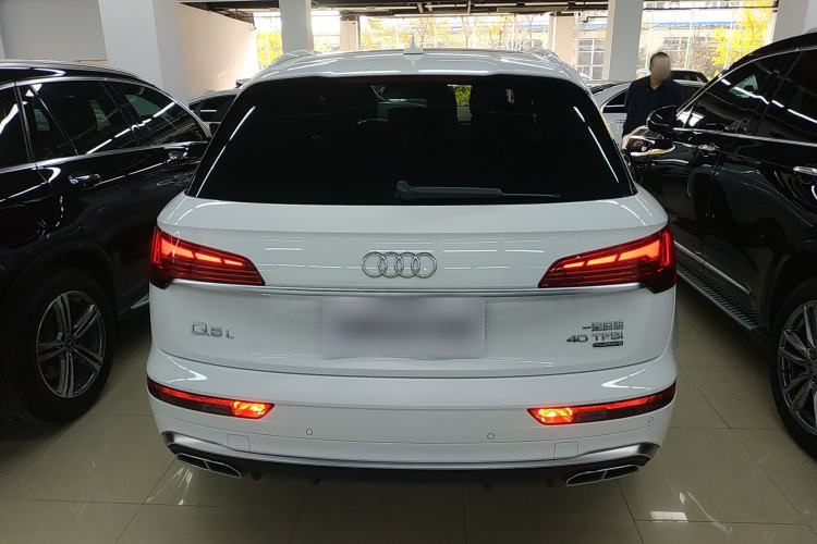 Used Audi Q5L 2022 40T Fashionable and Dynamic Model

