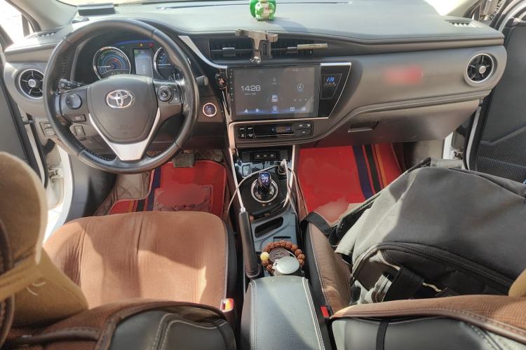 Used Toyota Corolla 2017 Revised Dual-Engine 1.8L E-CVT Elite Edition Center Console