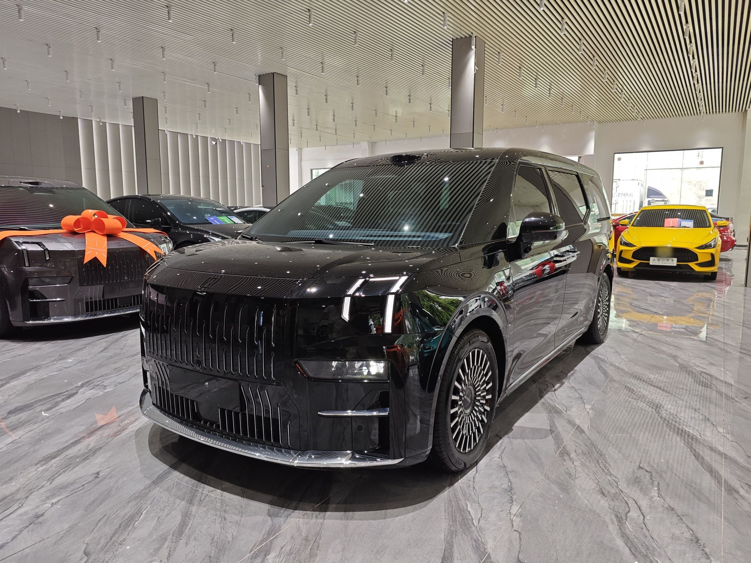 Zeekr 009 2024 Six-Seat Executive Version 4WD 108 kWh — снимка 12