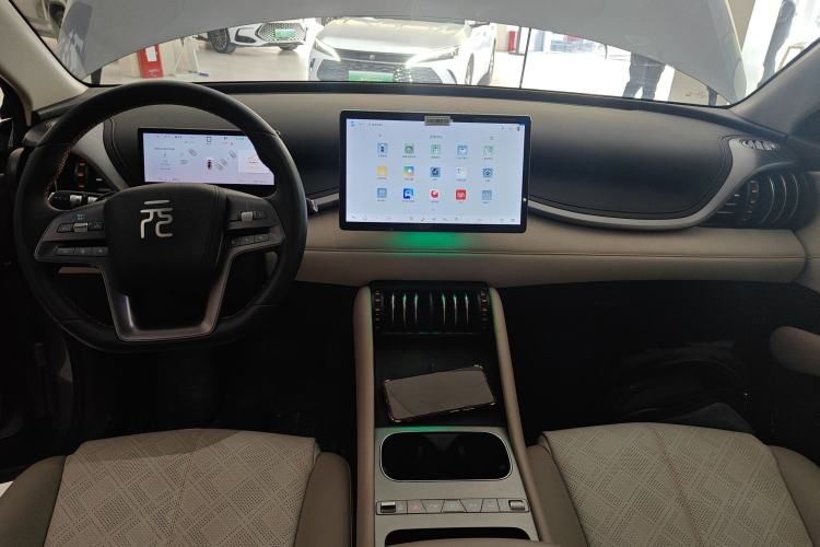 Used BYD Yuan PLUS 2025 Intelligent Driving Version 510 KM Beyond-Grade Edition Center Console