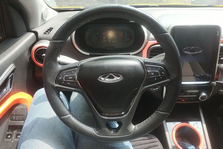Used Chery QQ Little Ant 2021 150 000 Yuan "Ant Fan" Edition New Ant Cool Version Lithium-Ion Battery Steering Wheel