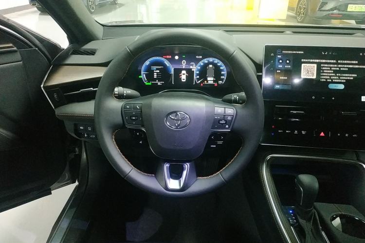 Used Toyota Avalon 2024 Dual-Engine 2.5L XLE Premium Edition