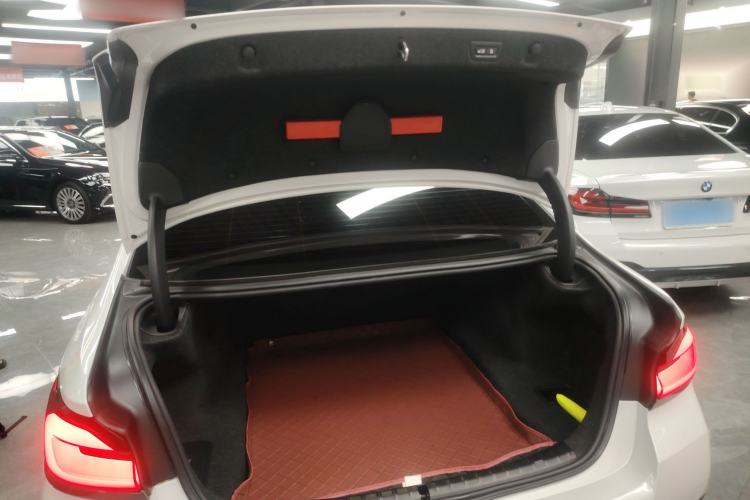 Used BMW 5 Series 2023 530Li Luxury Edition M Sport Package
