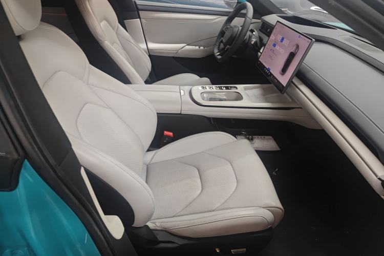 Used Xiaomi Auto SU7 2024 Four-Wheel Drive Ultra-Long Range Advanced Intelligent Driving Max Edition