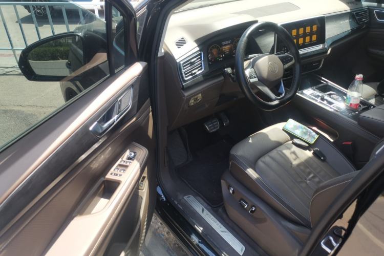 Used Volkswagen Viloran 2023 380TSI Luxury Edition Driver Seat