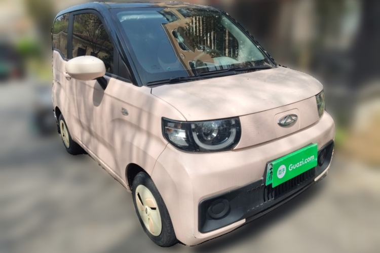 Used Chery QQ Ice Cream 2022 170km Sundae Phosphate Lithium-Ion Front Right 45 Deg