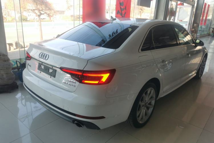 Used Audi A4L 2018 30th Anniversary Edition 40 TFSI Fashion Model
