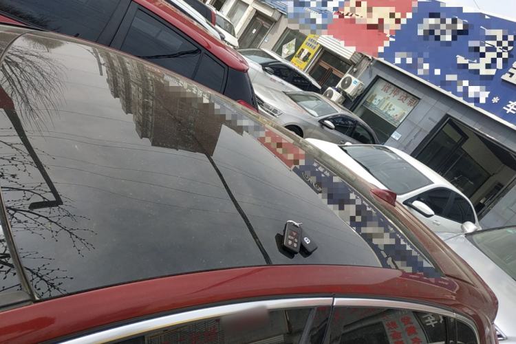 Used Volvo V40 2015 1.6T Zhiya Edition Roof