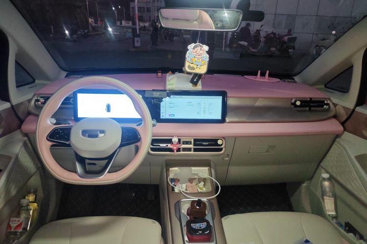 Used Geometry E Firefly 2023 401 km Super-Liked Special Edition 5 Seats