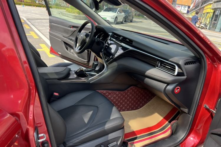 Used Toyota Camry 2019 2.5G Luxury Edition China VI Standard