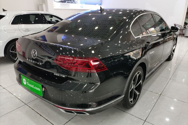 Used Volkswagen Magotan 2023 2 Million Units Limited Edition 330TSI DSG Leading Version Rear Right 45 Deg