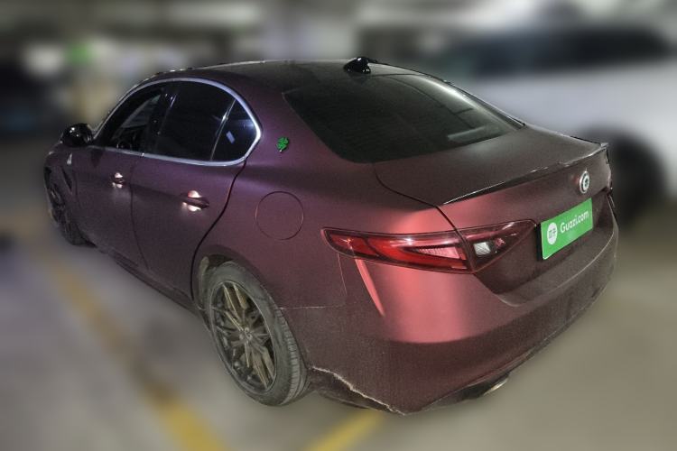 Used Alfa Romeo Giulia 2017 2.0T 200HP Luxury Edition
