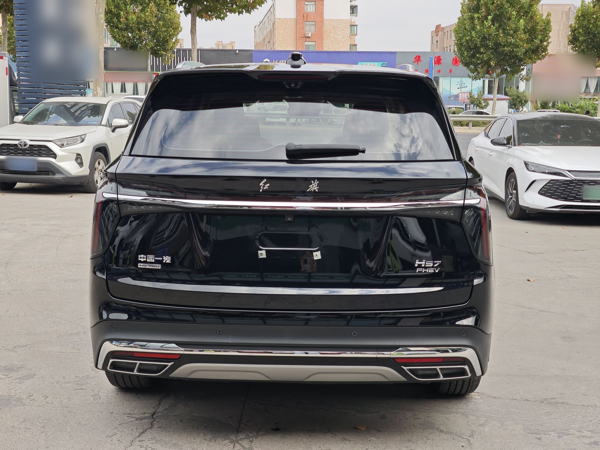 Hongqi HS7 PHEV 2024 2.0T PHEV Four-Wheel Drive Flagship Edition 6 Seats — снимка 16