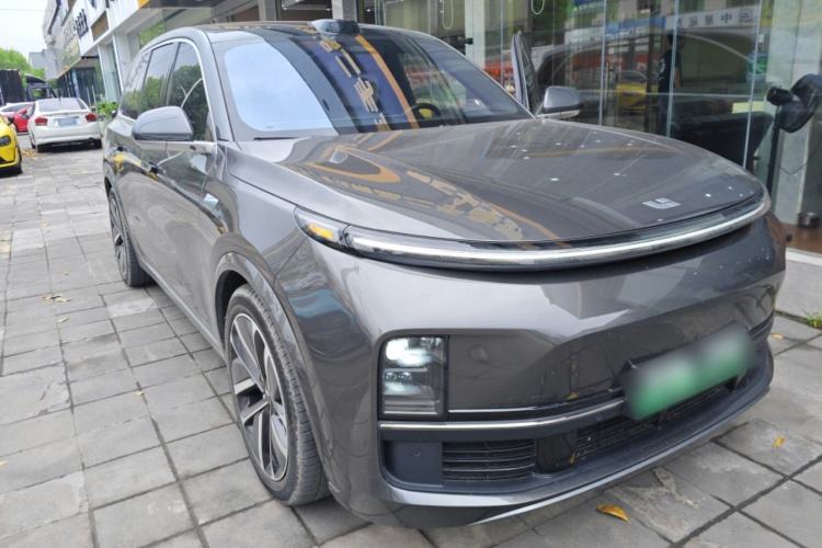 Used Li Auto L9 2024 Ultra Model Front Right 45 Deg