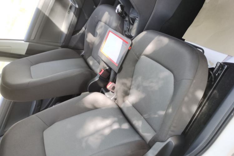 Used Volkswagen Jetta 2015 1.6L Automatic Fashion Model