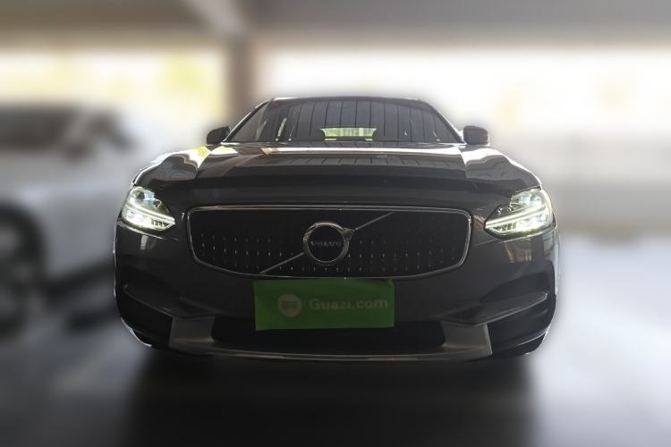 Used Volvo V90 2017 Cross Country T5 AWD Smart Range Edition
