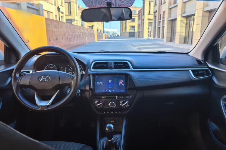 Used Hyundai Verna (older generation) 2020 1.4L Manual GL Refreshed Edition Interior 1