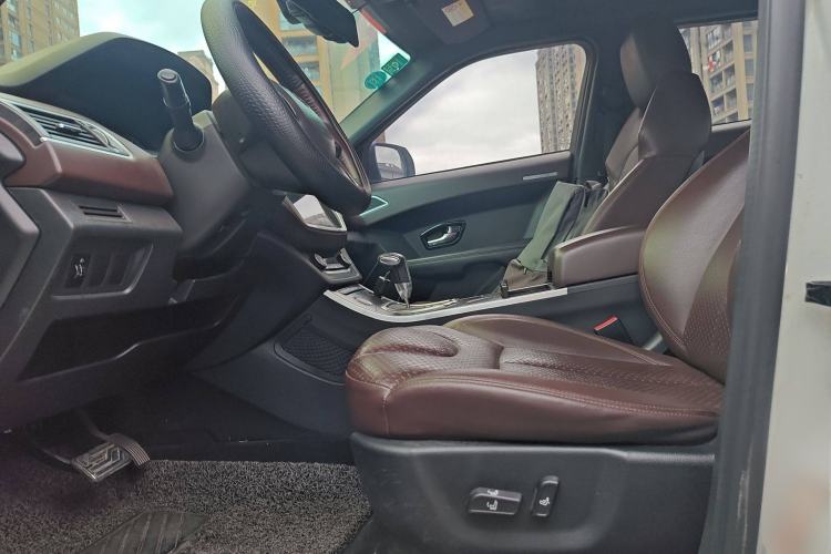 Used Land X7 2015 2.0T Panoramic Prestige Edition
