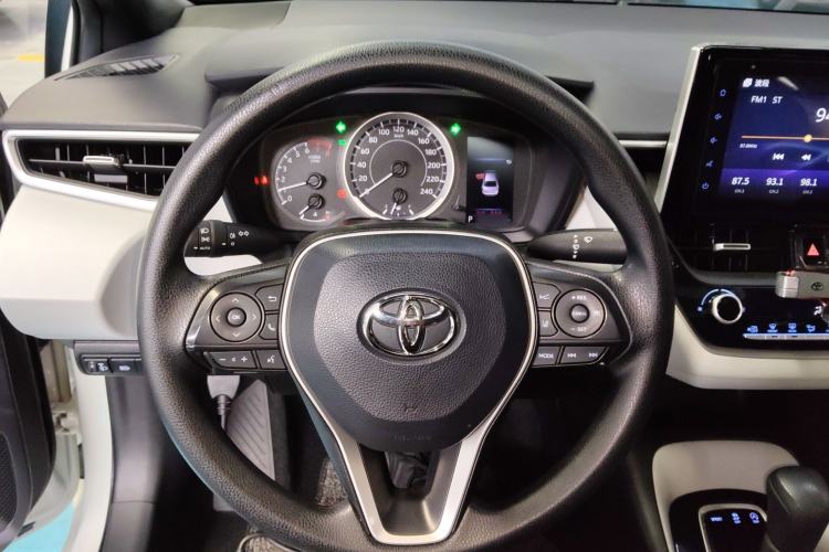 Used Toyota Levin 2019 185T CVT Luxury Edition China VI Standard Steering Wheel