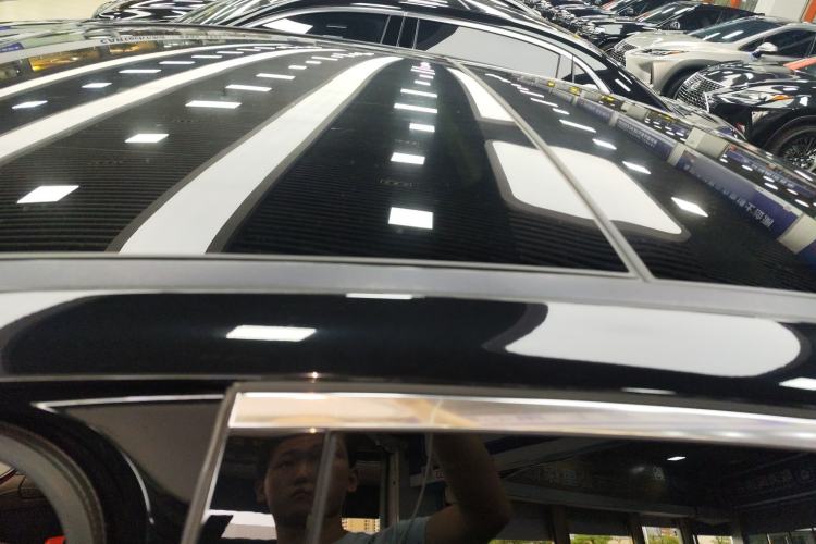 Used Mercedes-Benz E-Class 2022 Second Facelift E 300 L Luxury Edition Roof