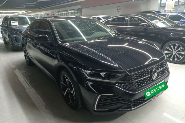 Used Volkswagen Passat 2024 380TSI Starry Elite Edition
