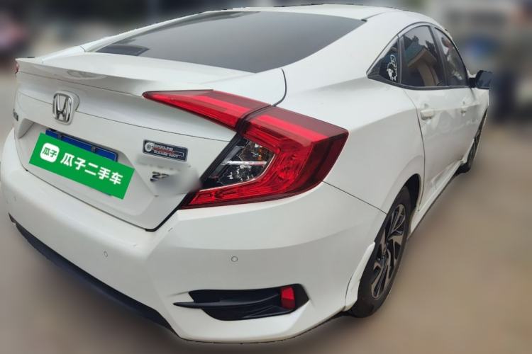 Used Honda Civic 2016 220TURBO CVT Luxury Edition Rear Right 45 Deg