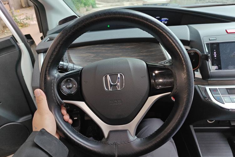 Used Honda Jade 2017 1.8L automatic Comfort version 5 seats