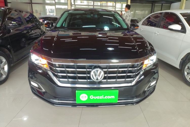 Used Volkswagen Passat 2020 Facelift 330TSI Elite Edition China VI Standard
