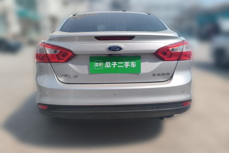 Used Ford Focus 2012 Sedan 1.6L Automatic Fashion Edition
